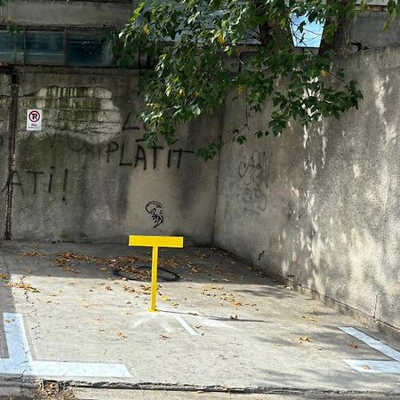 12 O'Clock Studio Bucharest Luaran gambar